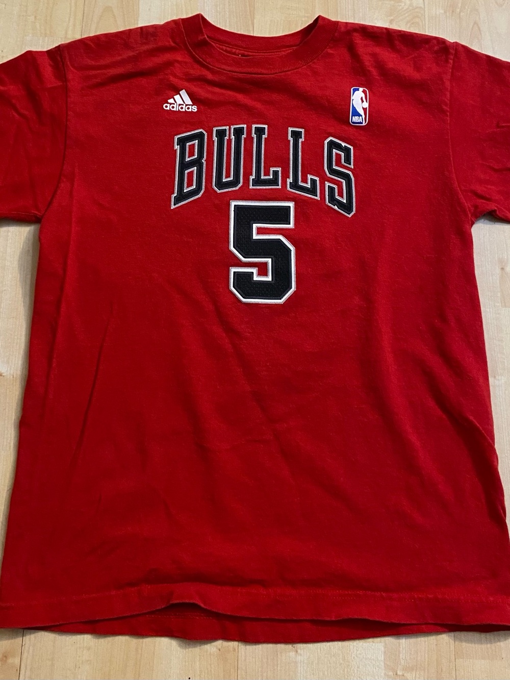 Chicago Bulls #5 Carlos Boozer Adidas Youth Large Basketball T-Shirt